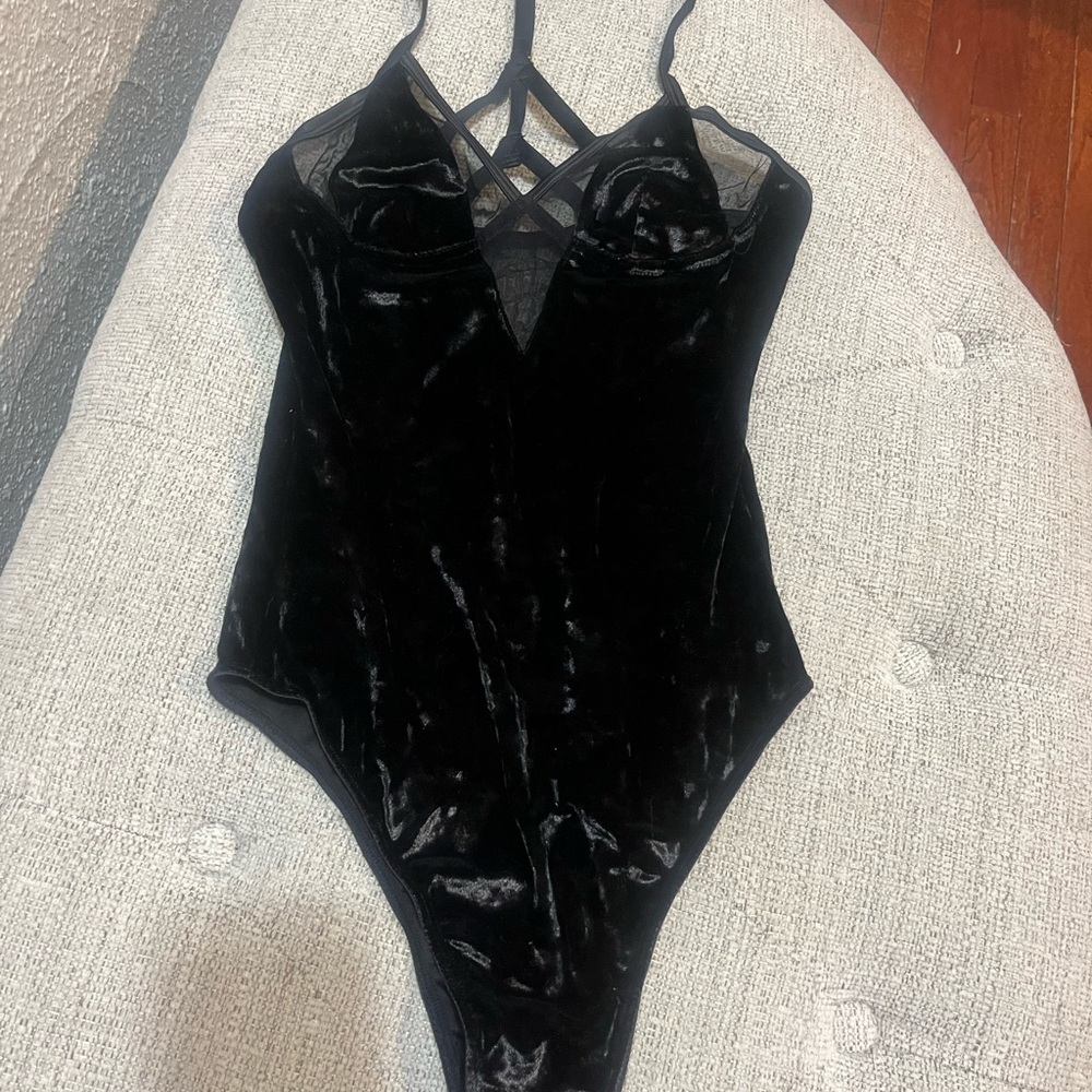Sam Edelman Black Velvet Garment